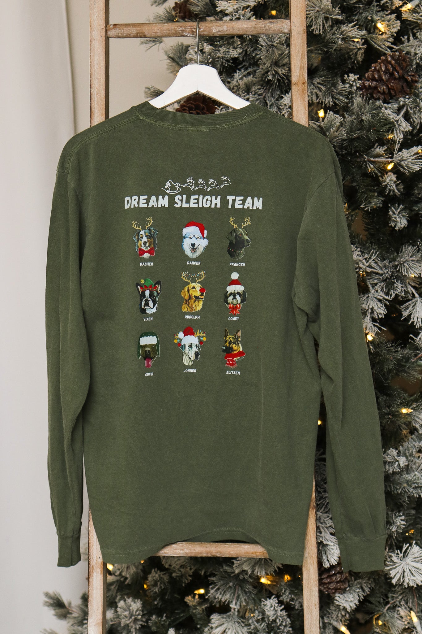 Dog Sleigh Team Long Sleeve Graphic Tee (olive)