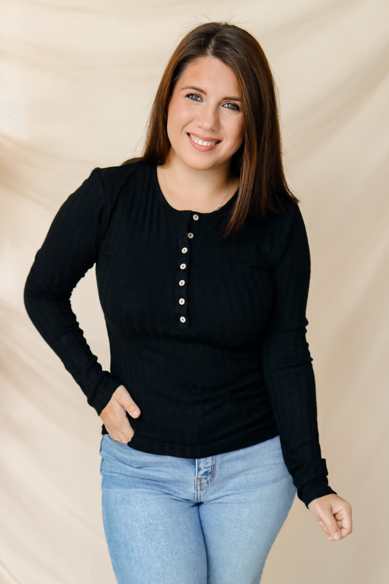 Laid Back Days Button Top (black)