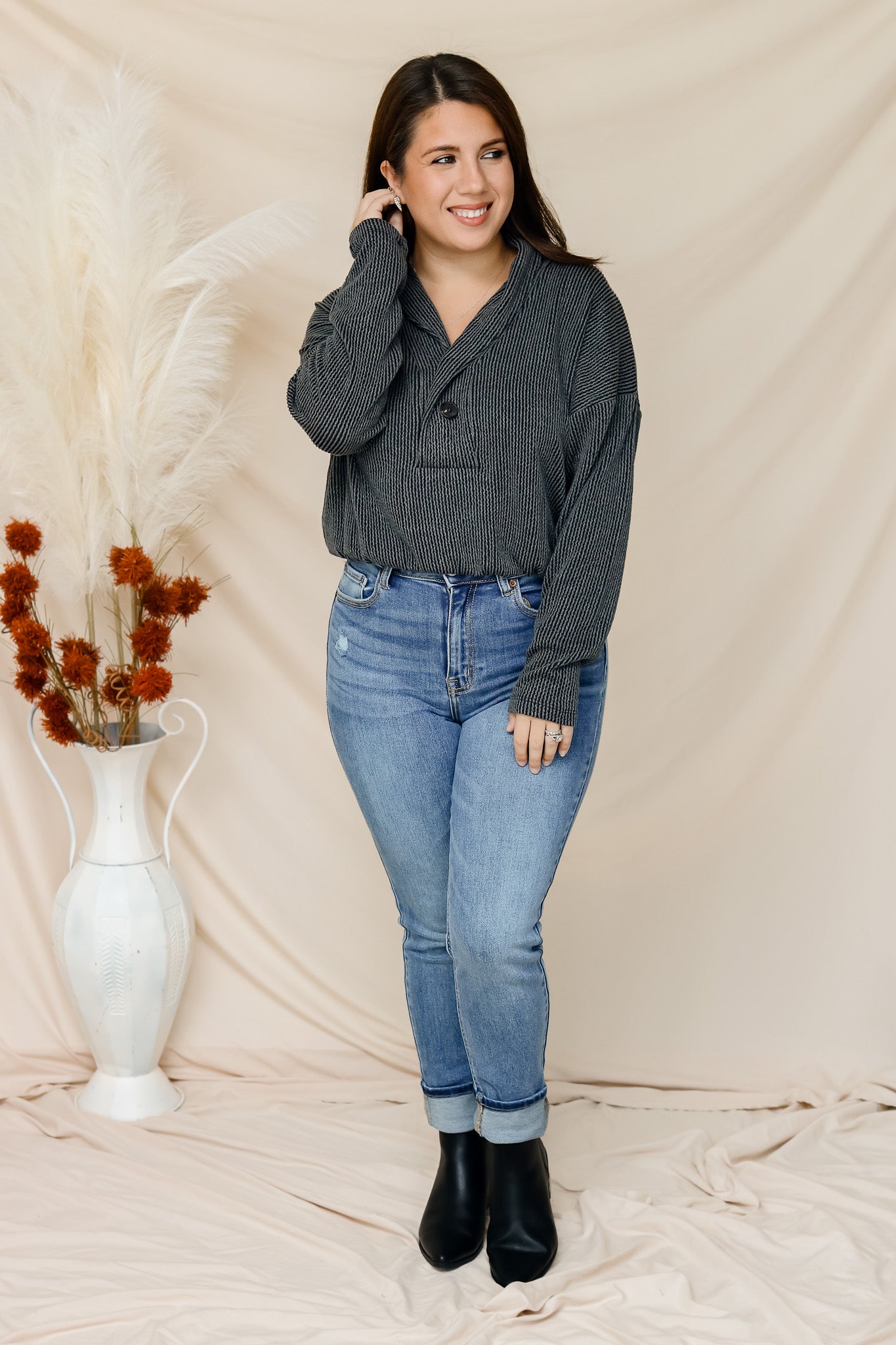 Easy Days Button Top (black)