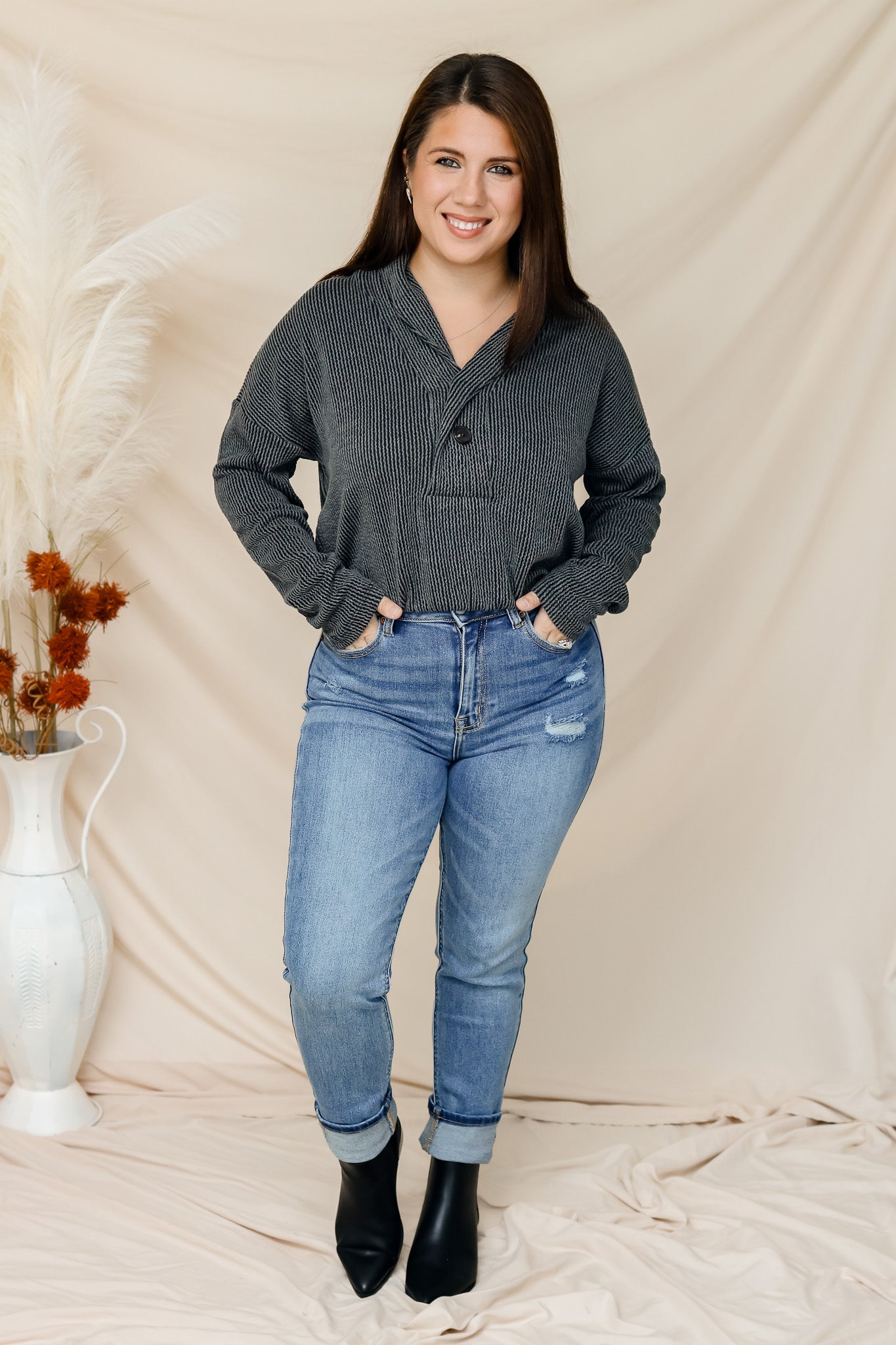 Easy Days Button Top (black)