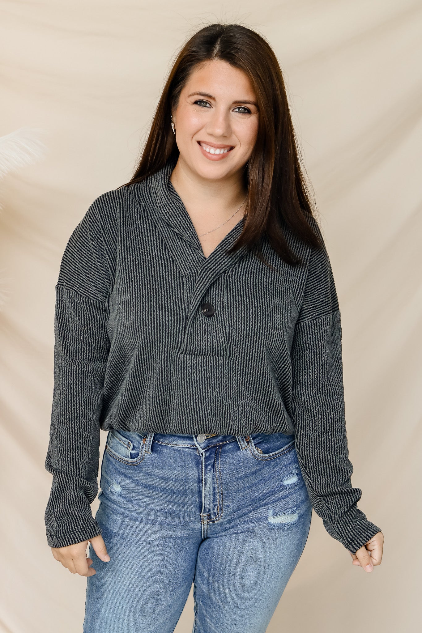 Easy Days Button Top (black)