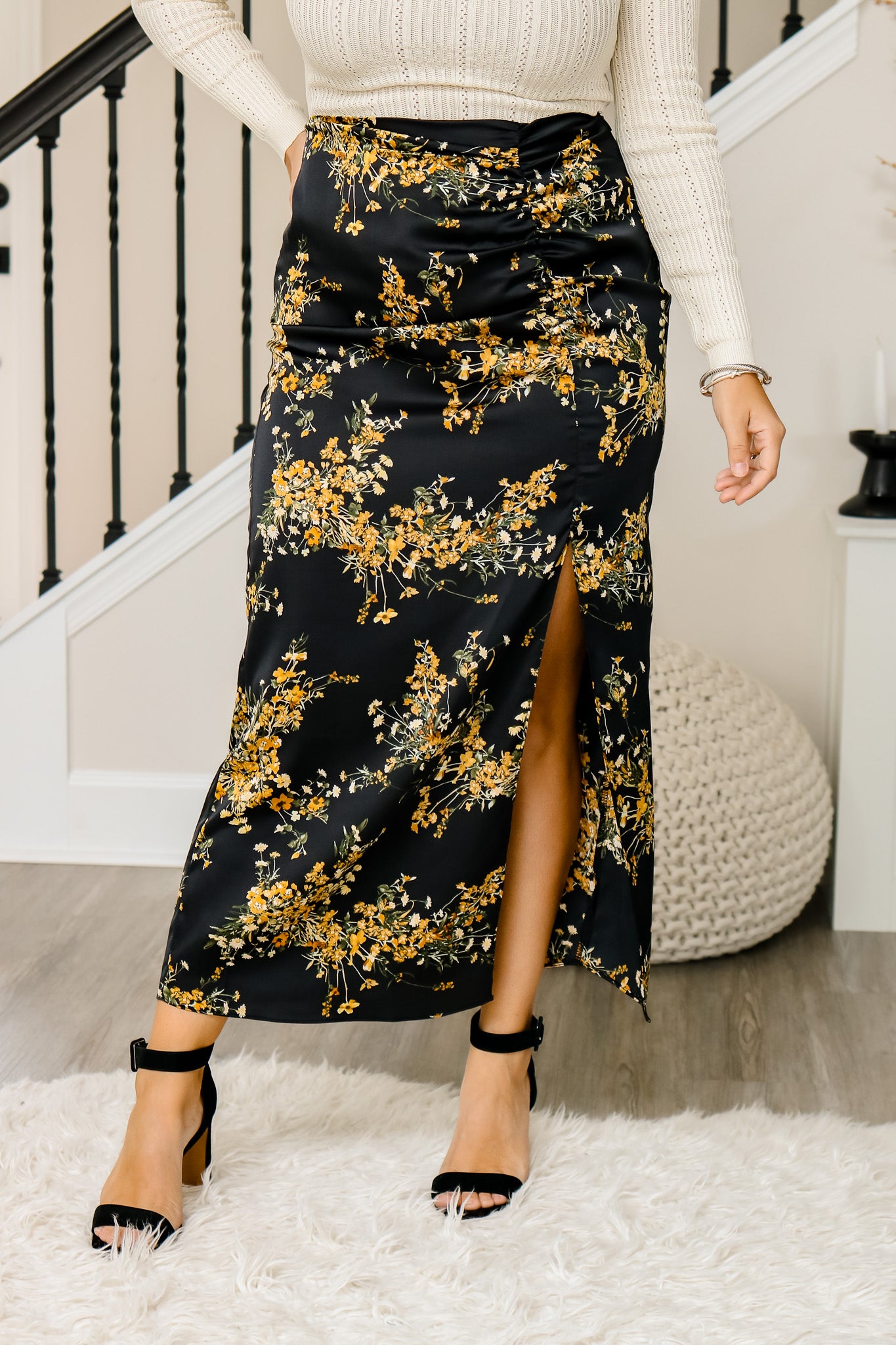 Dinner Party Floral Midi Skirt (black)