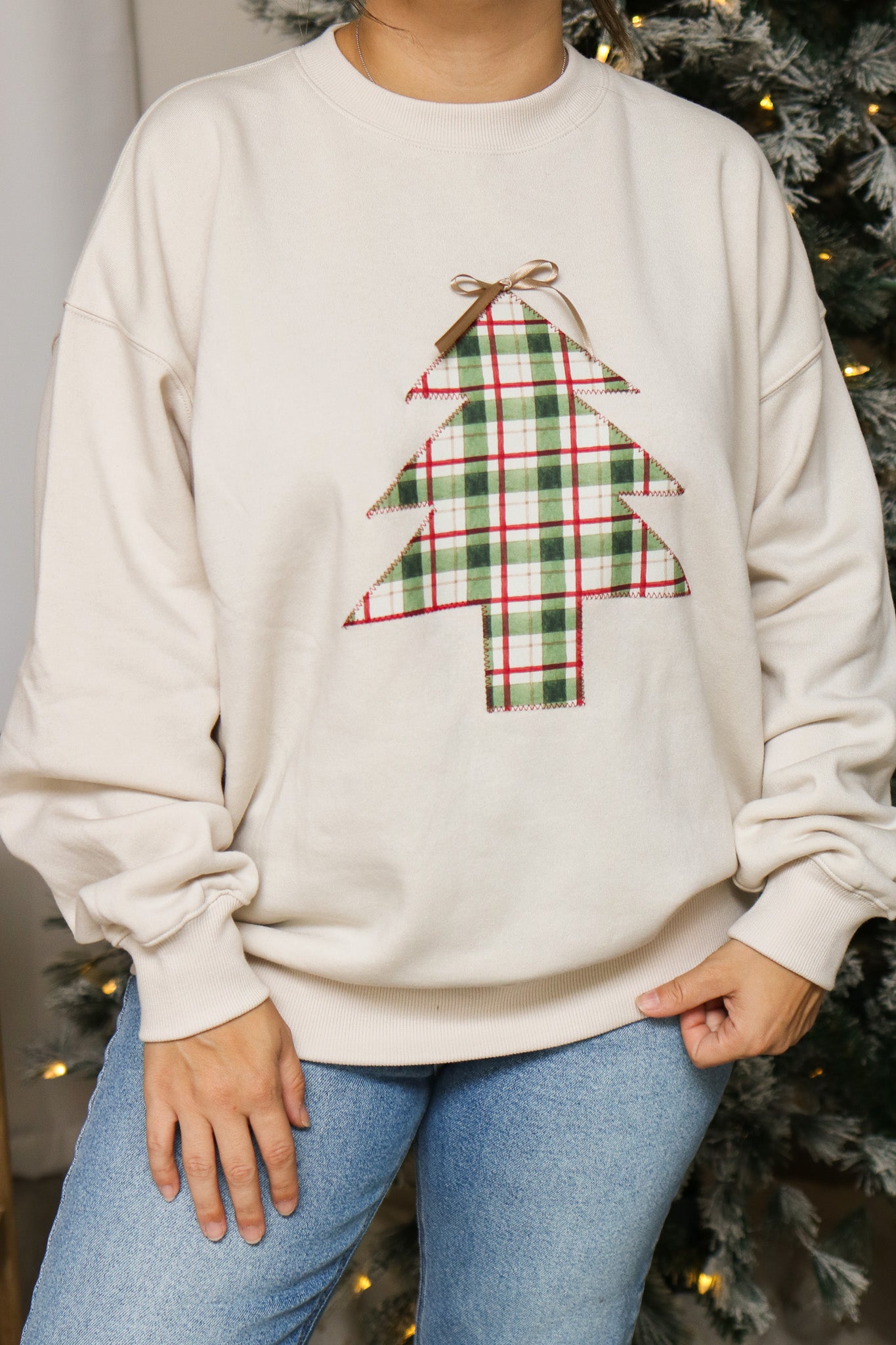 Vintage Plaid Stitched Christmas Tree Pullover (sand beige)