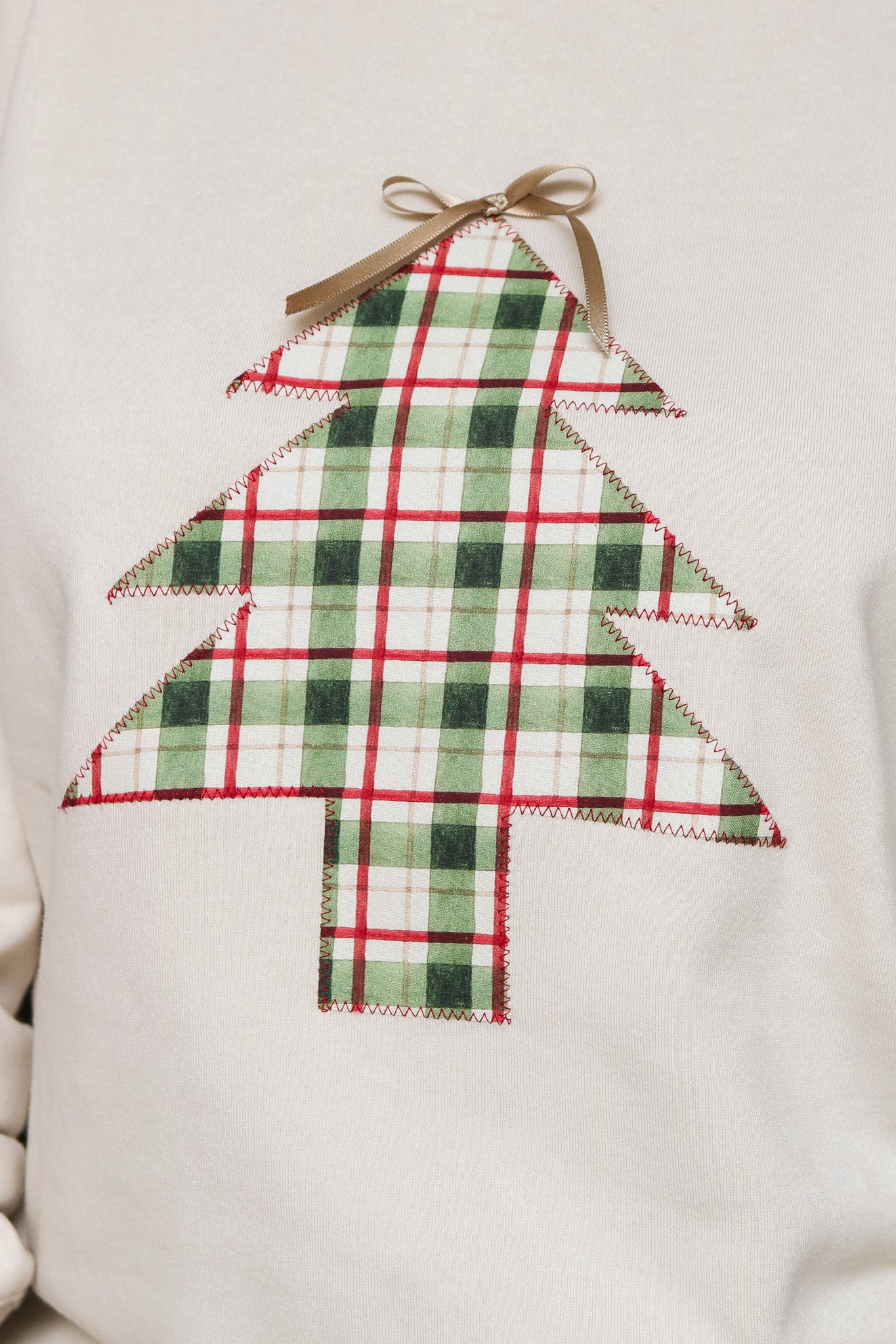 Vintage Plaid Stitched Christmas Tree Pullover (sand beige)