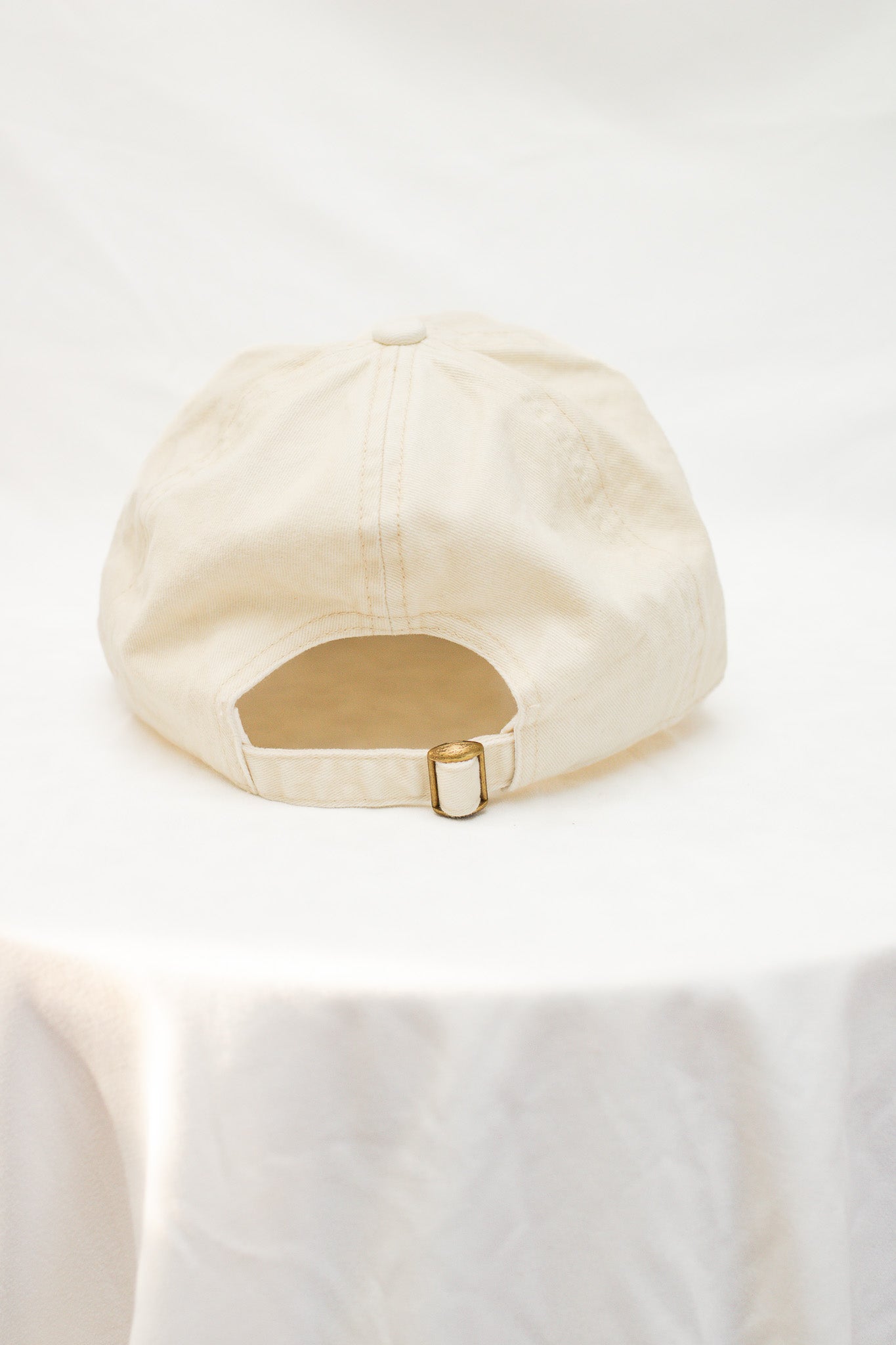 Golden Retriever Embroidered Hat (beige) - Calico's Grove Boutique