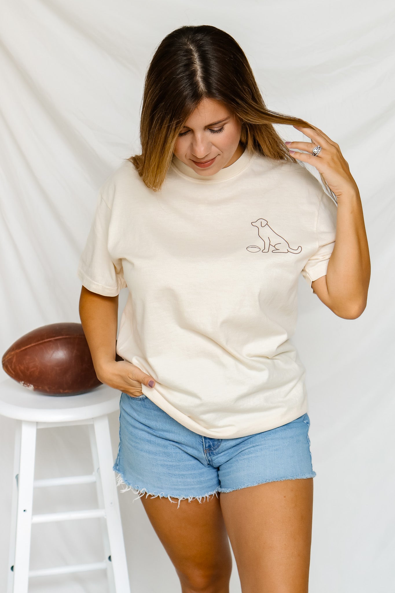 Dog Fantasy Football Short Sleeve Graphic Tee (ivory)