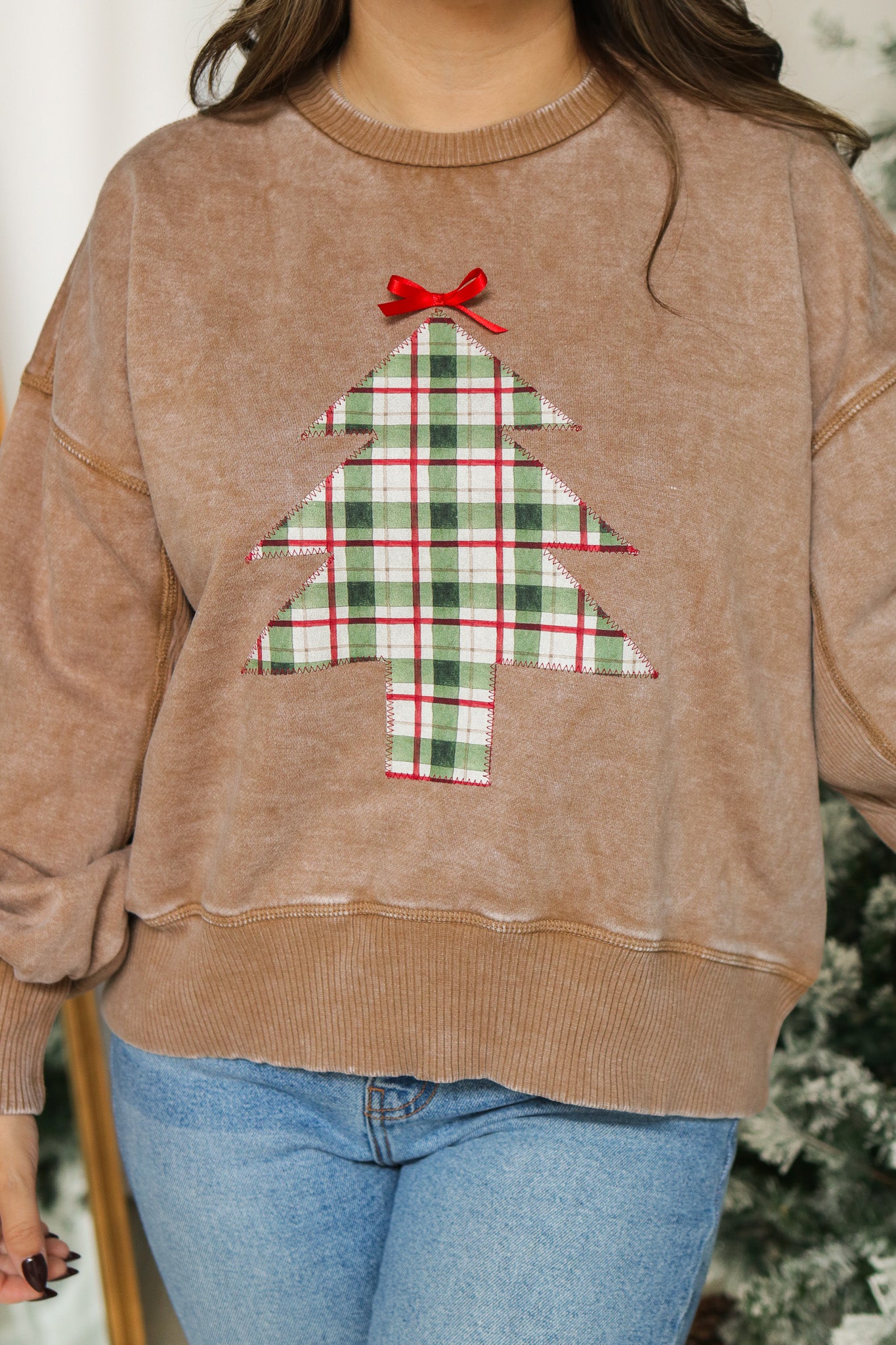 Vintage Plaid Stitched Christmas Tree Pullover (camel)